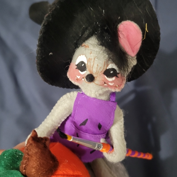 Annalee Collectible Halloween Mouse Witch With Pumpkin Brand New without Tags - Picture 4 of 4